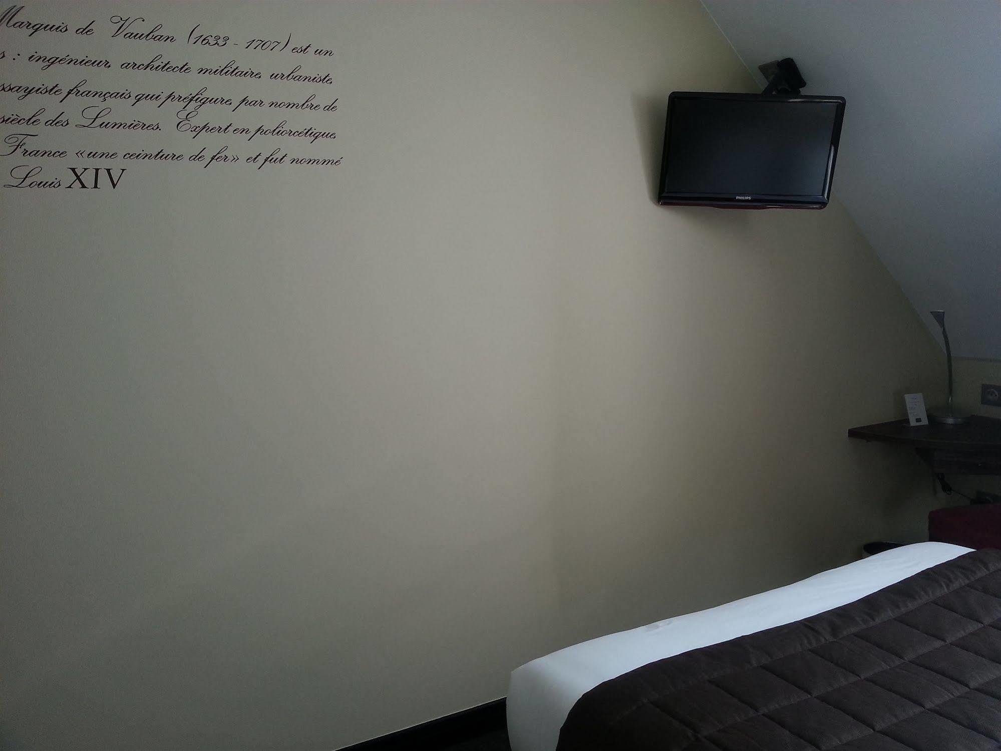 Hotel Vauban Besancon Bagian luar foto
